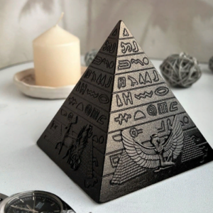 Форма силиконовая для изготовления статуэтки Пирамида